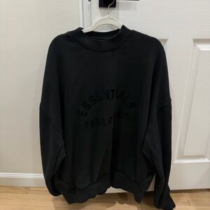 Fear of God Essentials Crewneck
'Jet Black' Men size XL